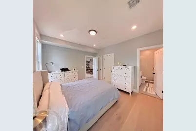113 Beacon Street #C, Somerville, MA 02143 - Photo 9