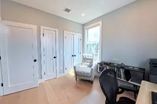 113 Beacon St, Somerville, MA 02143 - Photo 15