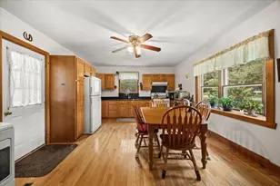 13 Lakeside Ave, Lakeville, MA 02347 - Photo 9