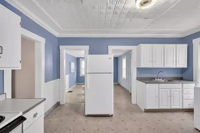 68 Harvard Ave, Athol, MA 01331 - Photo 3