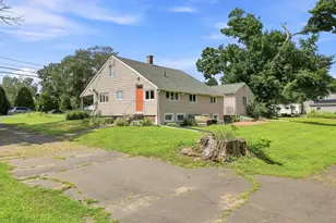 125 South St, Granby, MA 01033 - Photo 9