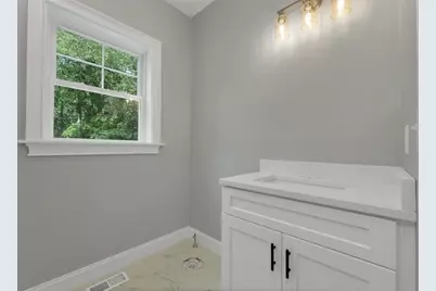60 Jenkins Rd, Bedford, NH 03110 - Photo 15