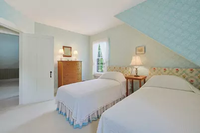 66 Malden St, West Boylston, MA 01583 - Photo 27