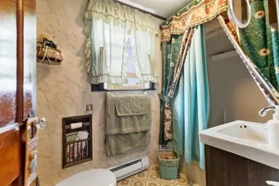 42 Piedmont St, Lynn, MA 01904 - Photo 15