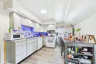 130 Rockland St, New Bedford, MA 02740 - Photo 17
