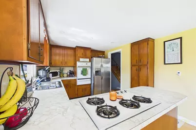 70 Fairmount St, New Bedford, MA 02740 - Photo 11