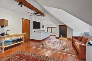 1055 Pleasant, Worcester, MA 01602 - Photo 35