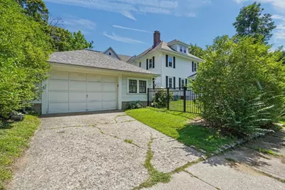 1055 Pleasant, Worcester, MA 01602 - Photo 7