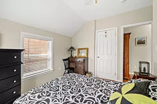 15 Beacon St, Salem, MA 01970 - Photo 25