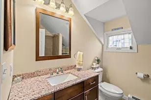 15 Beacon St, Salem, MA 01970 - Photo 21