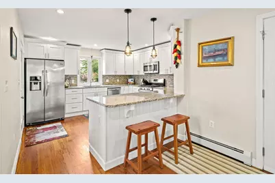 15 Beacon St, Salem, MA 01970 - Photo 13