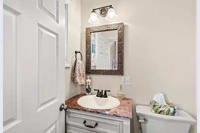 15 Beacon St, Salem, MA 01970 - Photo 19