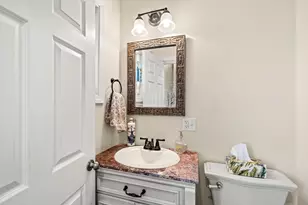 15 Beacon St, Salem, MA 01970 - Photo 19