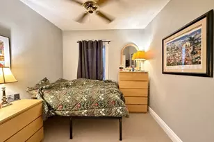 512 E 3rd St, Boston, MA 02127 - Photo 5