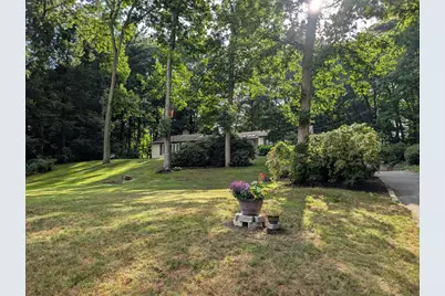 37 Brookside Dr, Wilbraham, MA 01095 - Photo 7