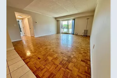 41 Broadlawn Park #22A, Newton, MA 02467 - Photo 1