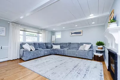 9 Massachusetts Ave, Danvers, MA 01923 - Photo 5