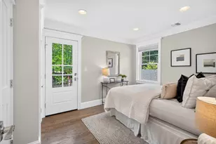 101 Sumner Rd, Brookline, MA 02445 - Photo 9