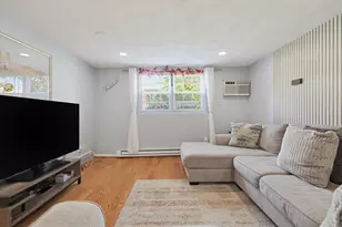 91 Pleasant St, Medfield, MA 02052 - Photo 9