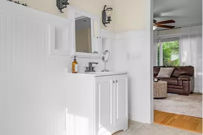 96 Fowler St, Upton, MA 01568 - Photo 25