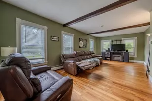 735 Hildreth St, Dracut, MA 01826 - Photo 5