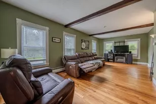 735 Hildreth St, Dracut, MA 01826 - Photo 5
