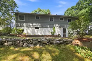 24 Upper Joclyn Ave, Framingham, MA 01701 - Photo 23