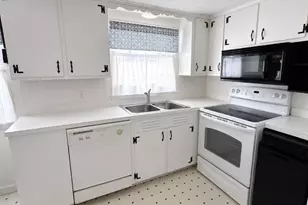 35 Wall St, Bourne, MA 02532 - Photo 7