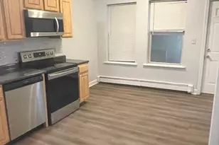 122 Berkshire St, Cambridge, MA 02141 - Photo 9