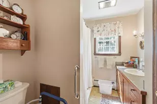 22 Kingsbury Rd, Thompson, CT 06277 - Photo 15