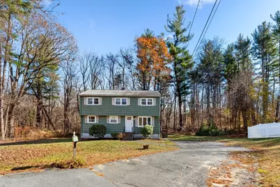 12 Hickory Ln #12, Burlington, MA 01803 - Photo 3