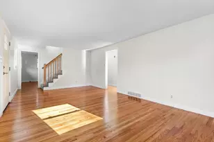 12 Hickory Ln, Burlington, MA 01803 - Photo 9