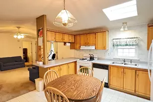160 Washington St, Plainville, MA 02762 - Photo 17