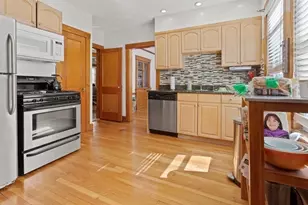 189 Savin Hill Ave, Boston, MA 02125 - Photo 7