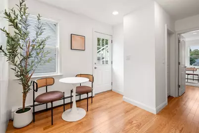 7 Hearn, Watertown, MA 02472 - Photo 3