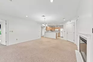 1068 Victoria St, New Bedford, MA 02745 - Photo 11