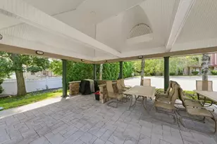 1068 Victoria St, New Bedford, MA 02745 - Photo 25