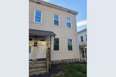 29 Beech St #A, Fitchburg, MA 01420 - Photo 3