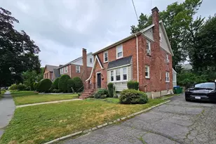 25 Essex St, Medford, MA 02155 - Photo 29
