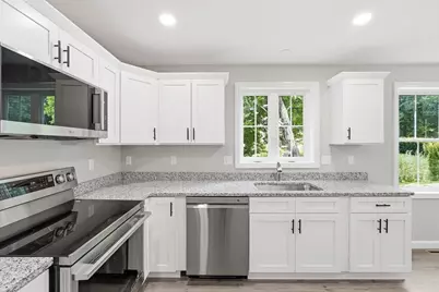 71 Pine St #B, Warren, MA 01083 - Photo 3