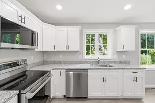 71 Pine St, Warren, MA 01083 - Photo 3