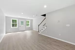 71 Pine St, Warren, MA 01083 - Photo 7