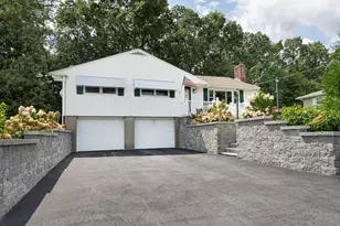 23 Mary Ann Dr, Worcester, MA 01606 - Photo 1