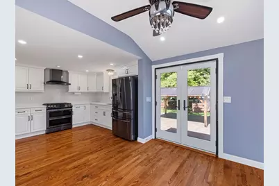 7 Fabens St, Saugus, MA 01906 - Photo 9