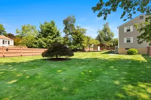 7 Fabens St, Saugus, MA 01906 - Photo 37