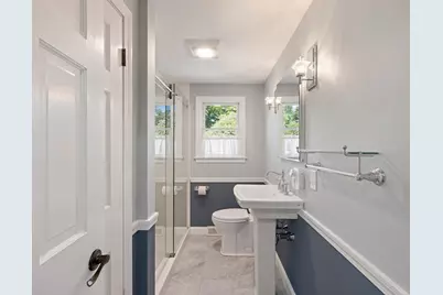 7 Fabens St, Saugus, MA 01906 - Photo 11