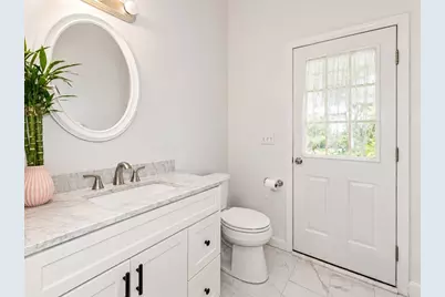 36 E Brookfield Rd, North Brookfield, MA 01535 - Photo 9