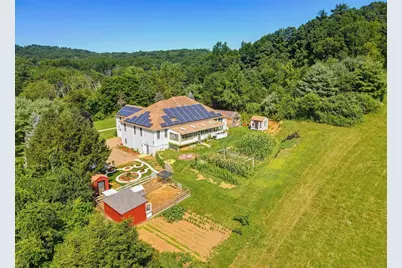 36 E Brookfield Rd, North Brookfield, MA 01535 - Photo 35