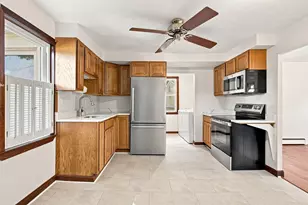 24 Railroad Ave, Norwood, MA 02062 - Photo 7