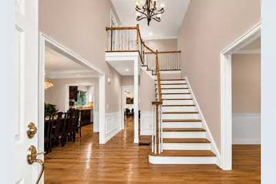 28 Hickory Dr, Shrewsbury, MA 01545 - Photo 3